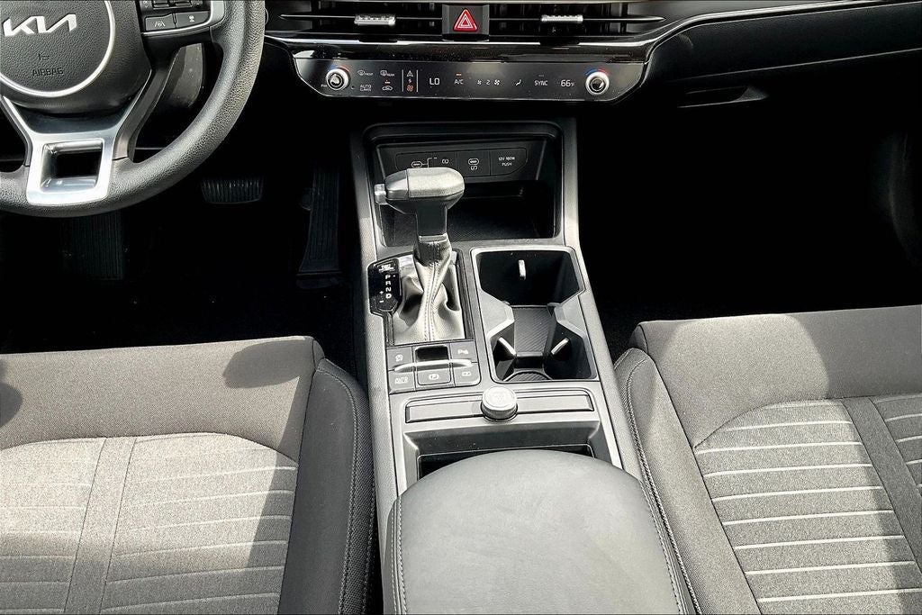 2025 Kia K5 LXS