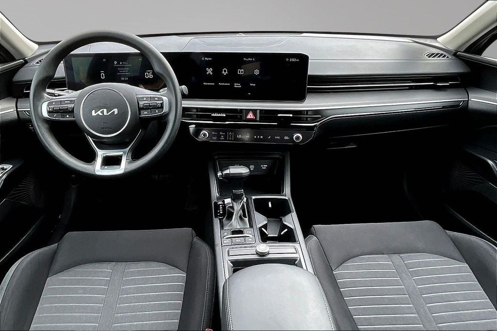 2025 Kia K5 LXS