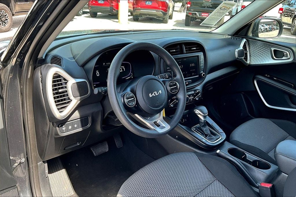 2025 Kia Soul LX