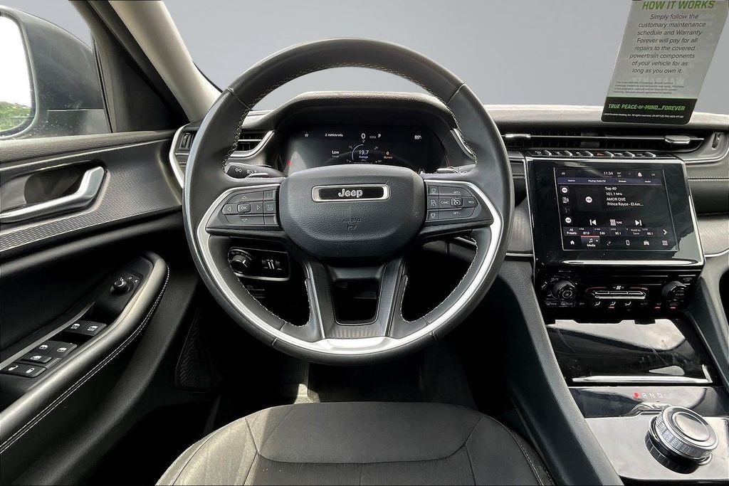 2023 Jeep Grand Cherokee L Laredo