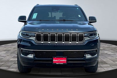 2023 Jeep Wagoneer Base
