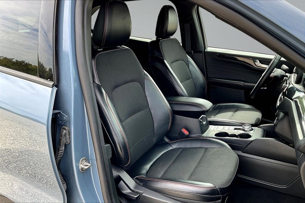 2025 Ford Escape ST-Line Select