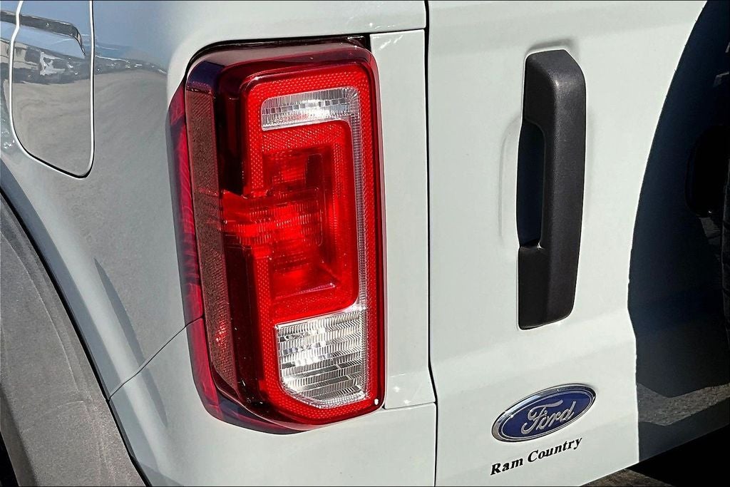 2022 Ford Bronco Base 4X4 4 DOOR SUV