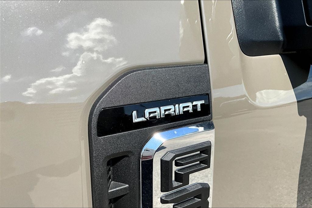 2026 Ford F-350SD Lariat