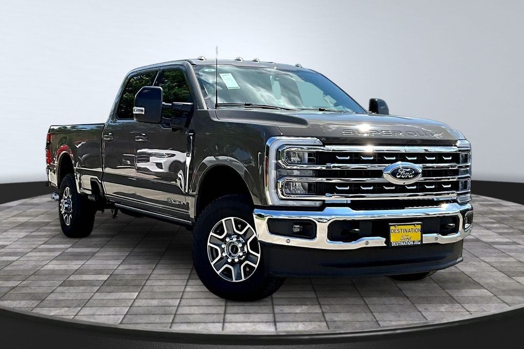 2026 Ford F-350SD Lariat