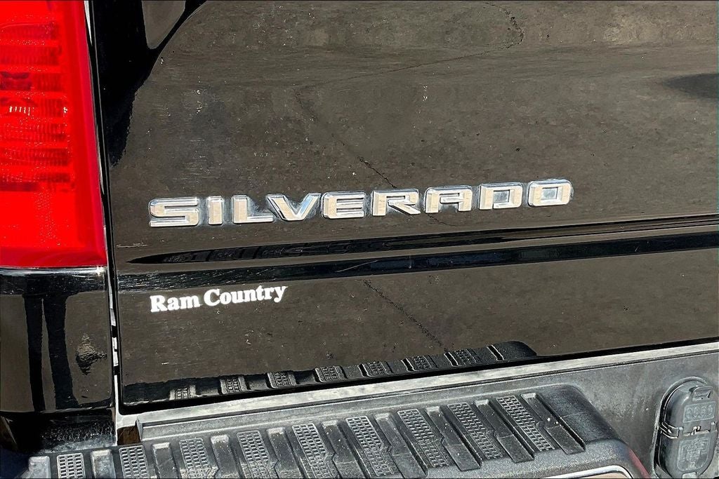 2023 Chevrolet Silverado 1500 LT LT1