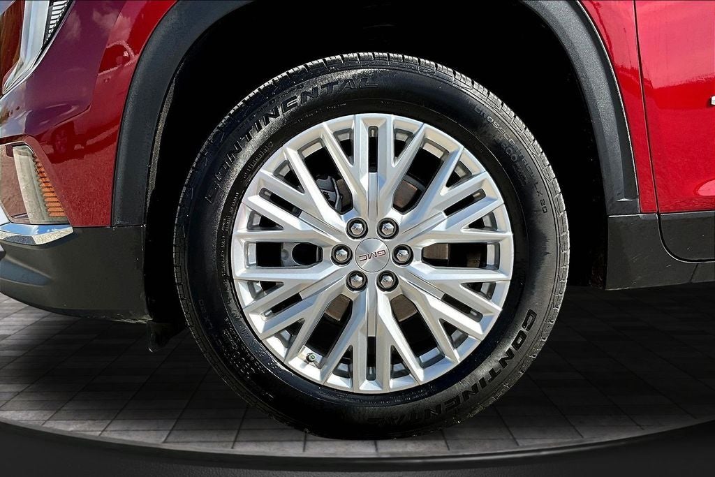 2024 GMC Acadia Elevation