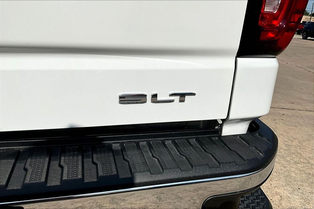 2025 GMC Sierra 1500 SLT
