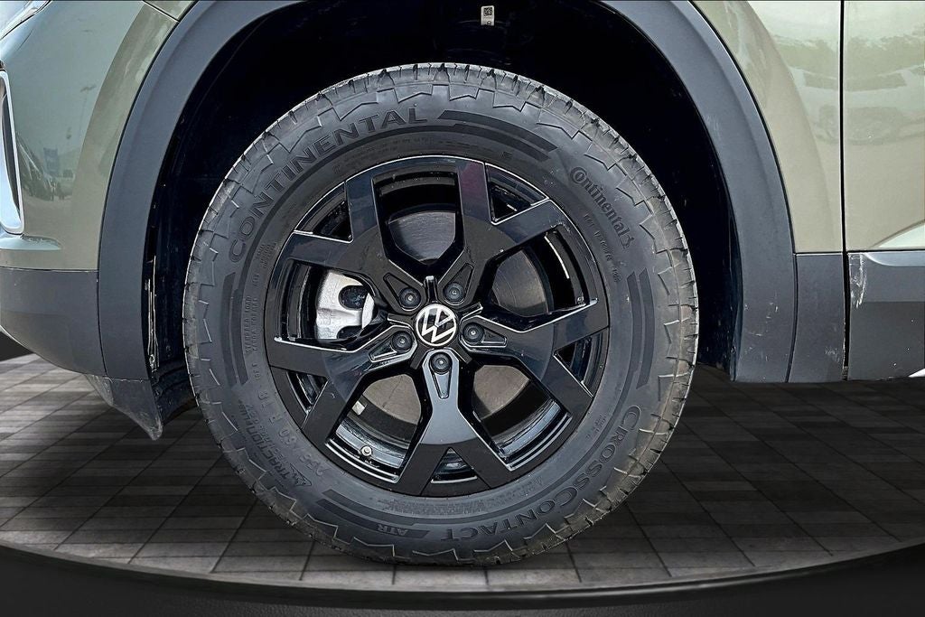 2025 Volkswagen Atlas 2.0T Peak Edition