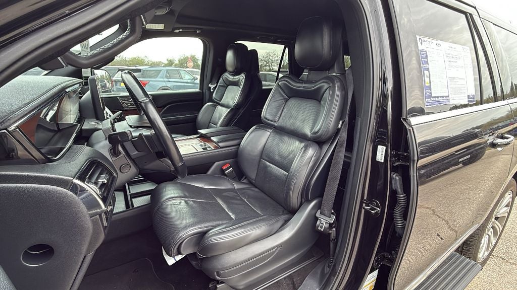 2023 Lincoln Navigator L Reserve