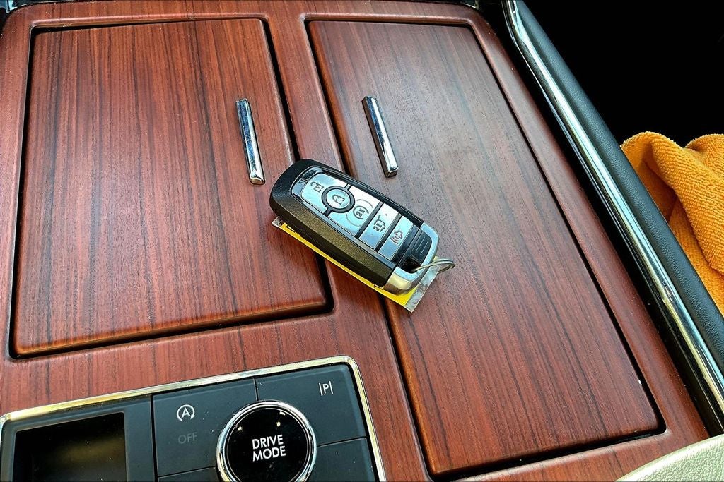 2023 Lincoln Navigator L Reserve