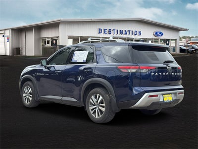 2024 Nissan Pathfinder SL
