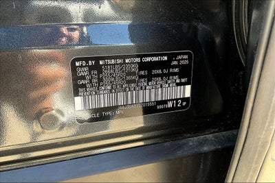 2025 Mitsubishi Outlander SE