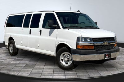 2019 Chevrolet Express 3500 LT Passenger
