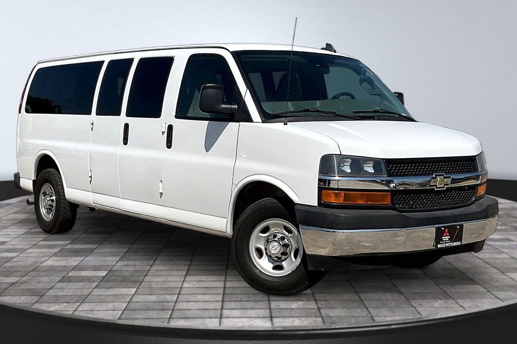2019 Chevrolet Express 3500 LT Passenger
