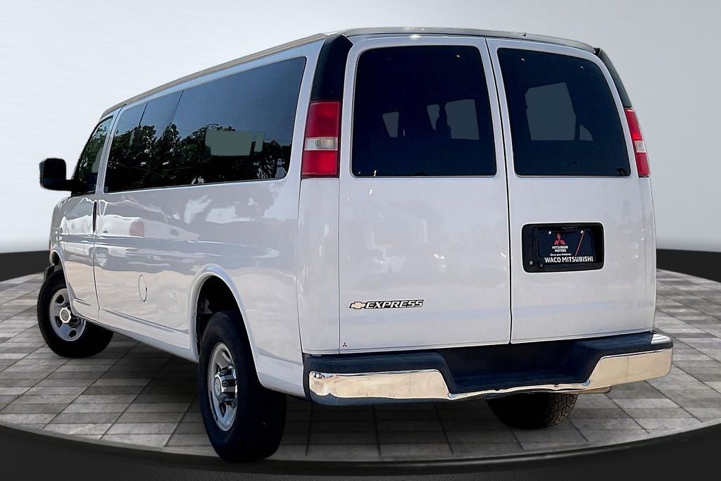 2019 Chevrolet Express 3500 LT Passenger