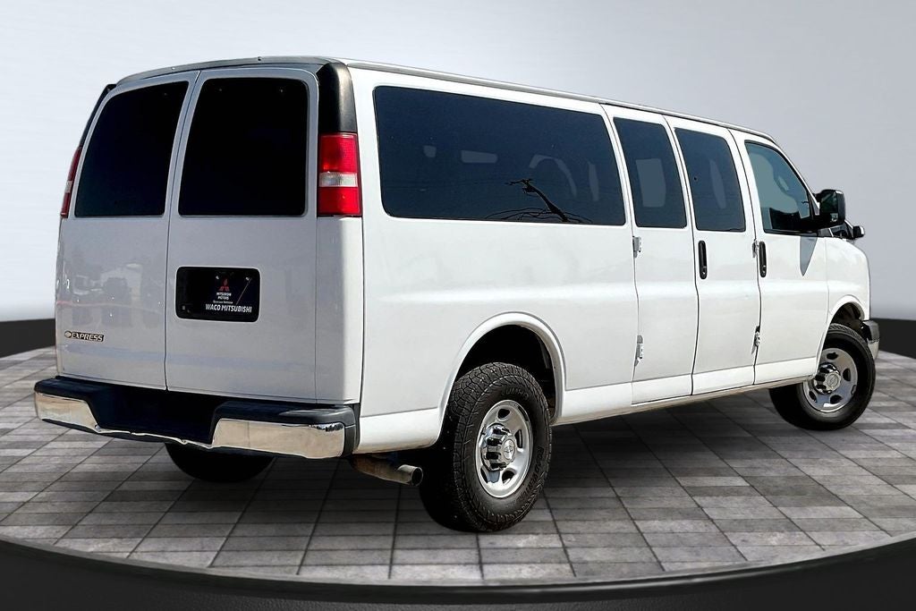2019 Chevrolet Express 3500 LT Passenger