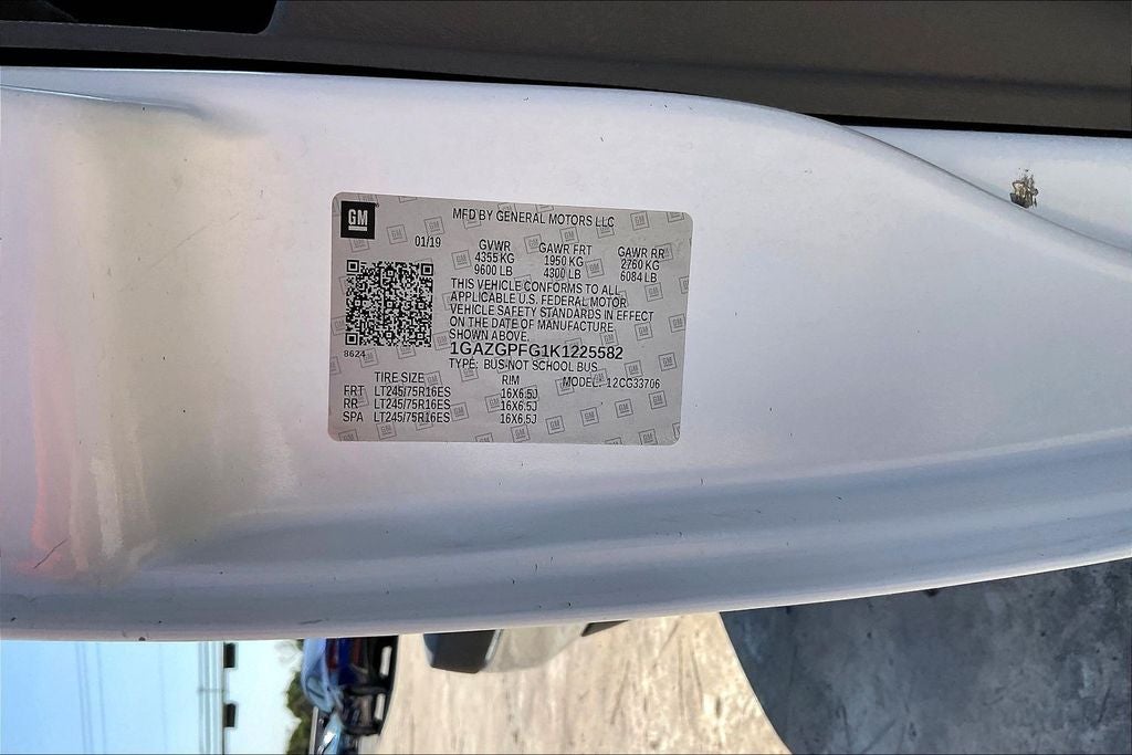 2019 Chevrolet Express 3500 LT Passenger