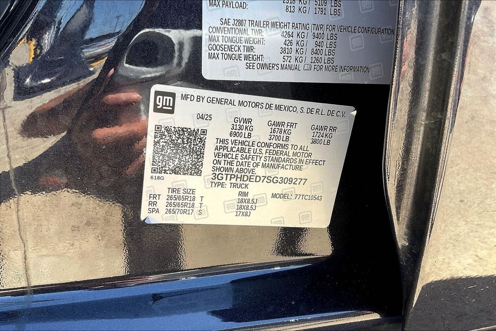 2025 GMC Sierra 1500 SLT