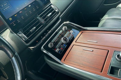 2023 Lincoln Navigator L Reserve