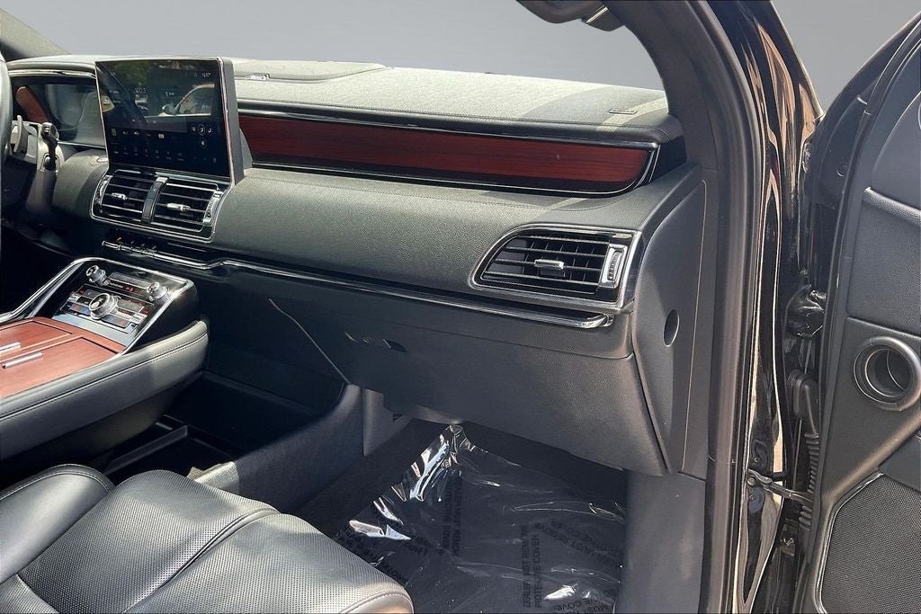 2023 Lincoln Navigator L Reserve
