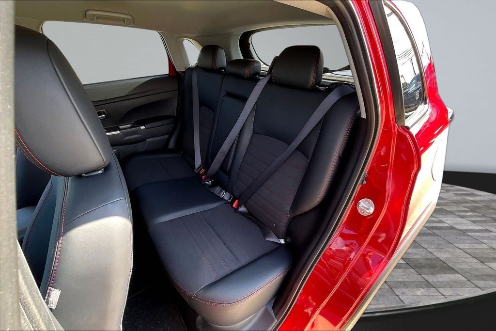 2027 Mitsubishi Outlander Sport 2.0 SE