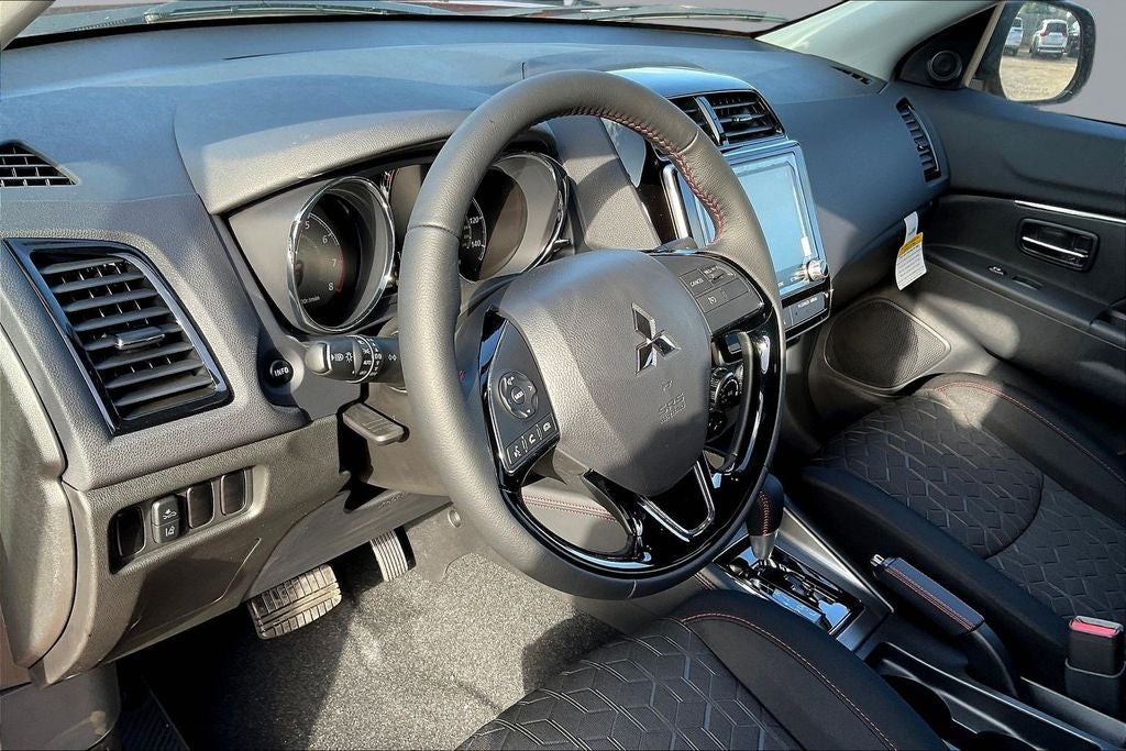 2027 Mitsubishi Outlander Sport 2.0 LE