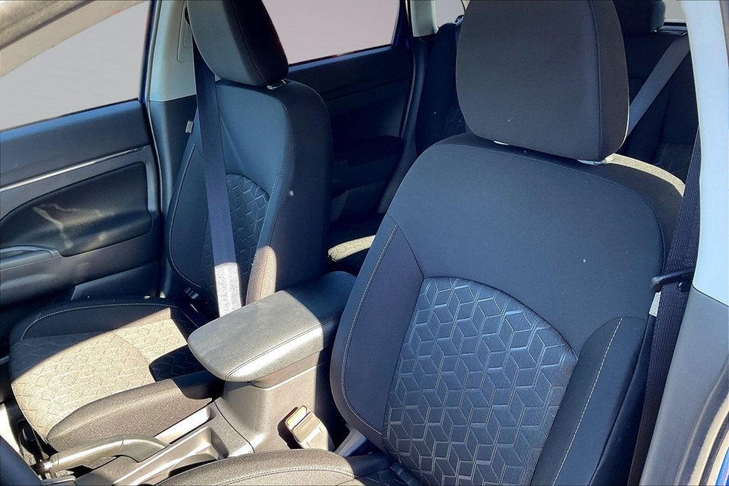 2027 Mitsubishi Outlander Sport 2.0 ES