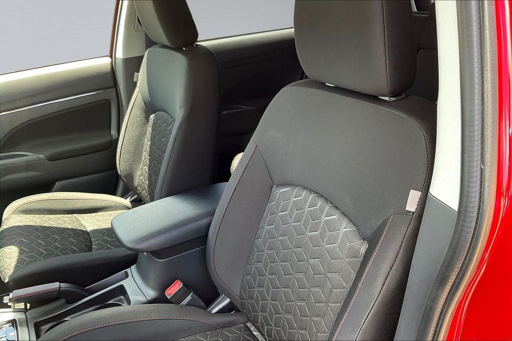 2026 Mitsubishi Outlander Sport 2.0 LE