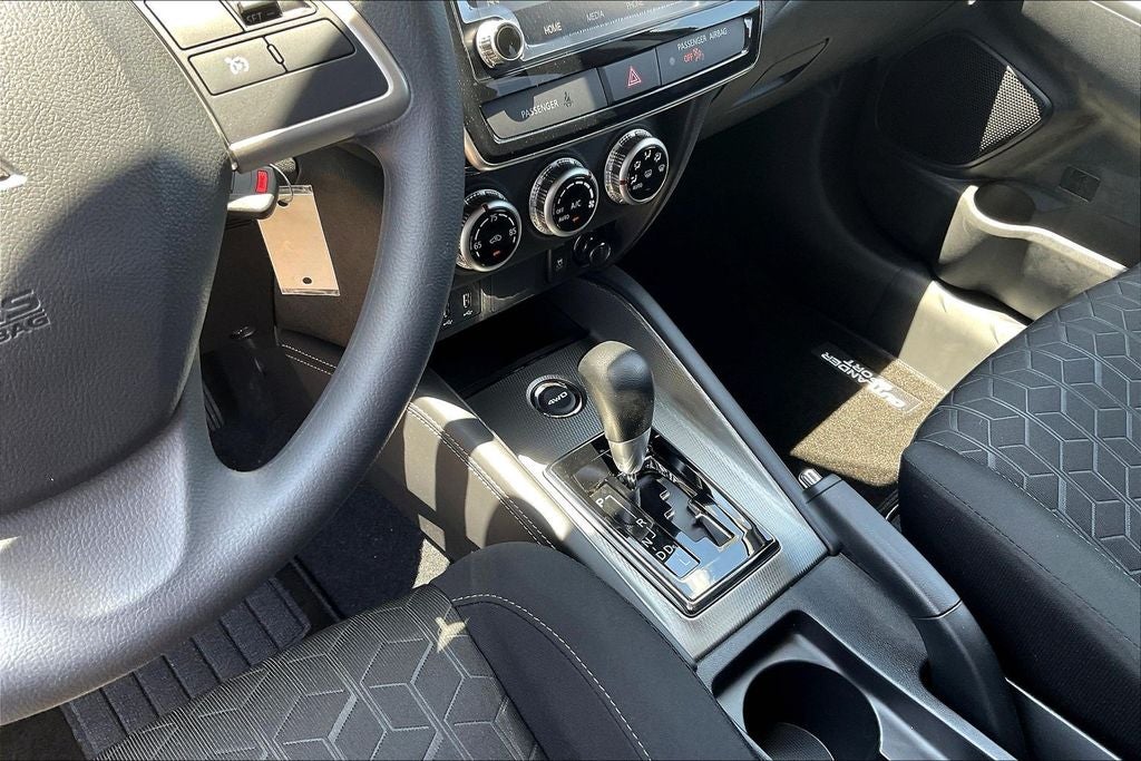 2026 Mitsubishi Outlander Sport 2.0 ES