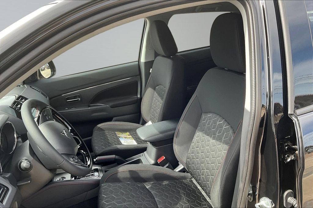 2026 Mitsubishi Outlander Sport 2.0 LE