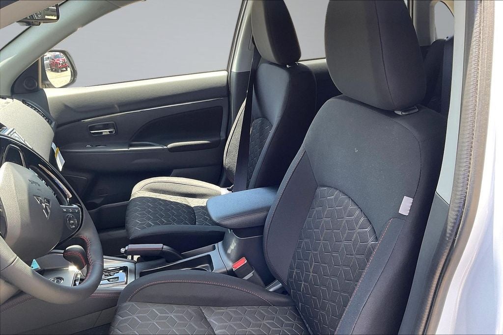 2026 Mitsubishi Outlander Sport 2.0 LE