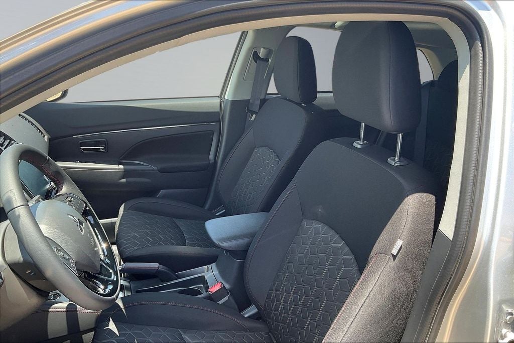 2026 Mitsubishi Outlander Sport 2.0 LE