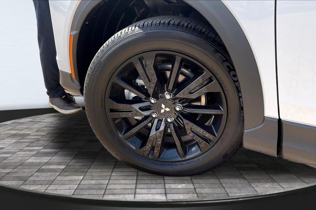 2026 Mitsubishi Eclipse Cross LE