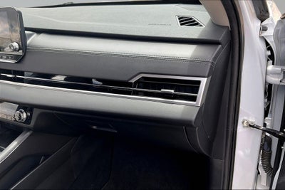 2023 Mitsubishi Outlander SE