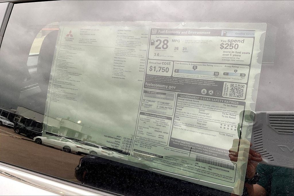 2026 Mitsubishi Outlander LE