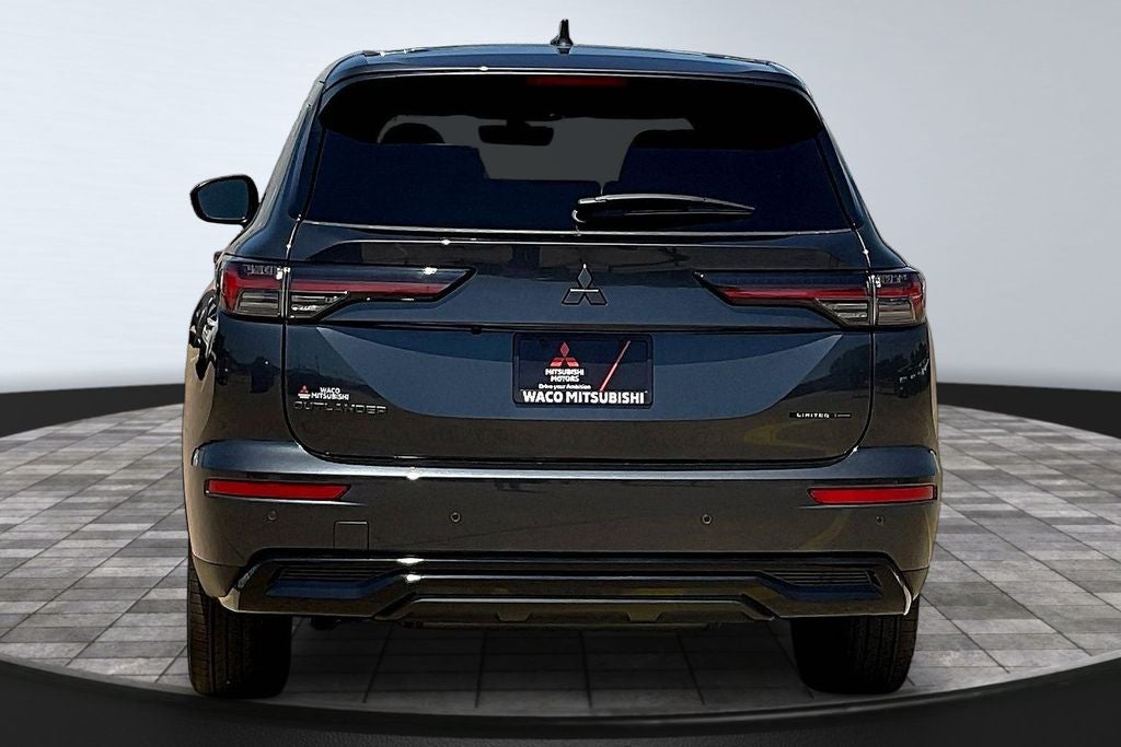 2026 Mitsubishi Outlander LE