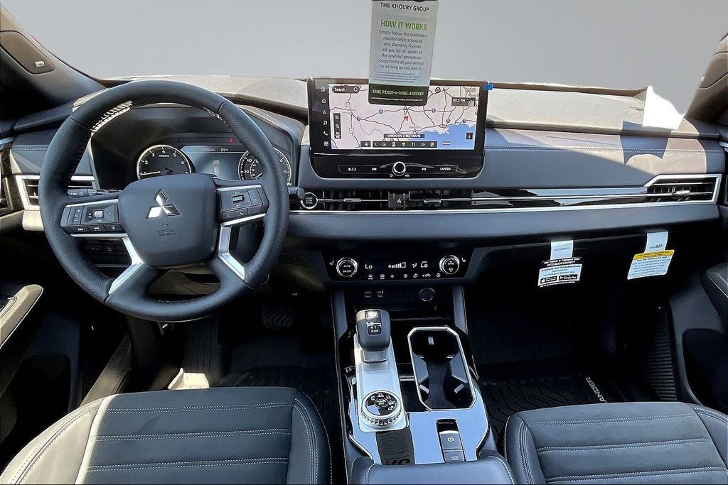 2026 Mitsubishi Outlander LE