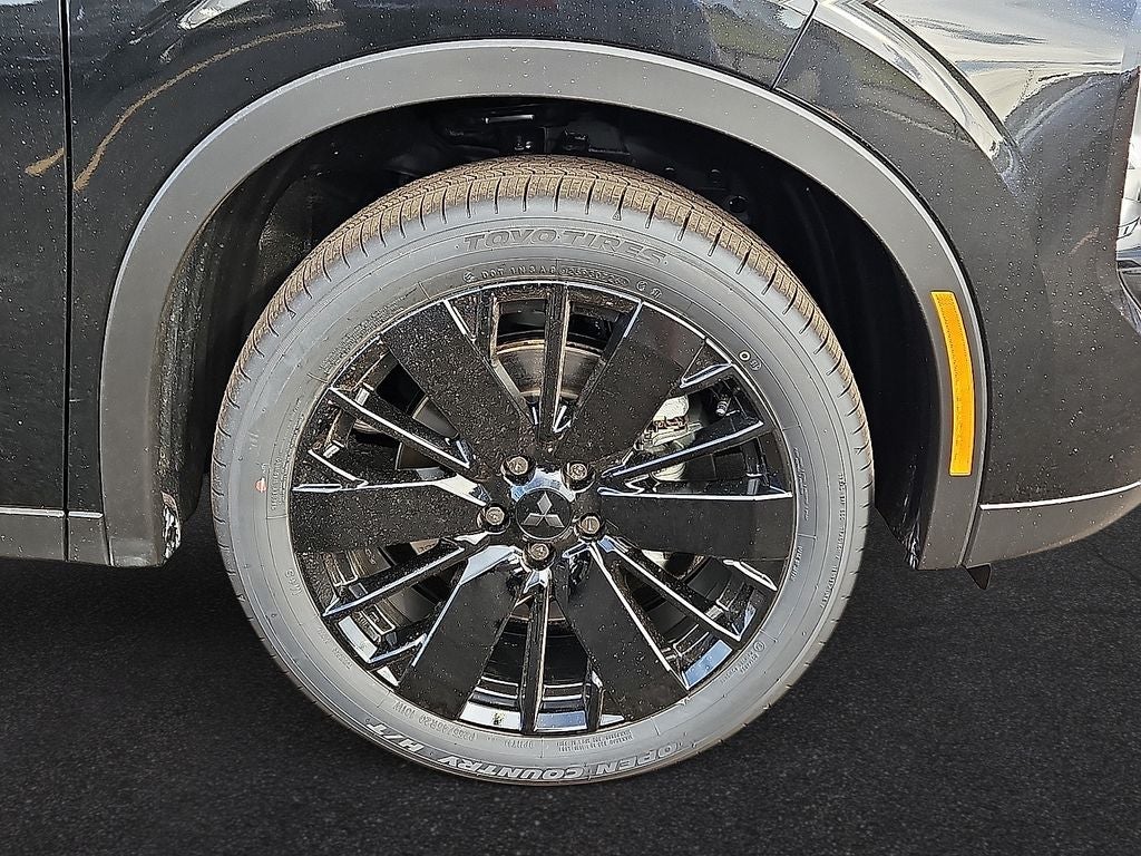 2026 Mitsubishi Outlander LE