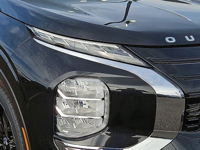 2026 Mitsubishi Outlander LE