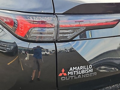 2026 Mitsubishi Outlander LE