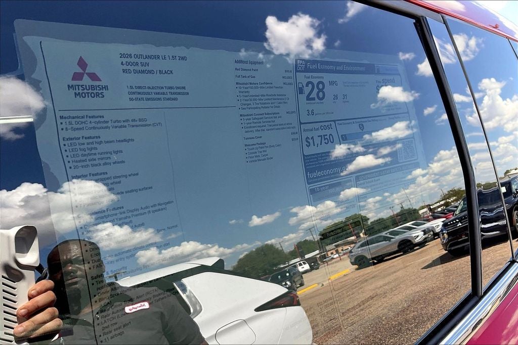 2026 Mitsubishi Outlander LE