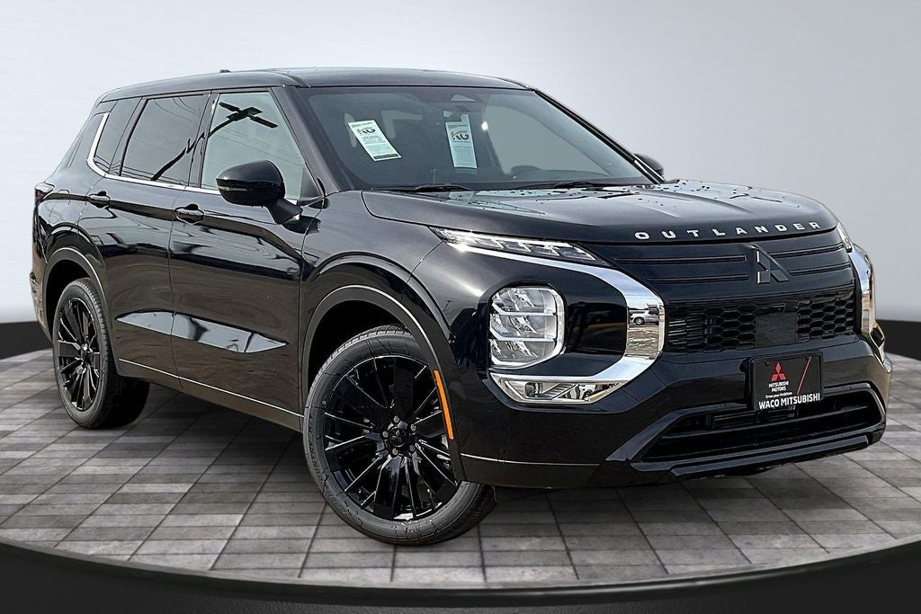 2026 Mitsubishi Outlander LE