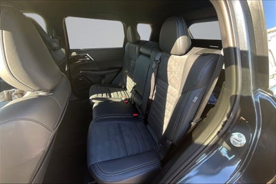 2026 Mitsubishi Outlander LE