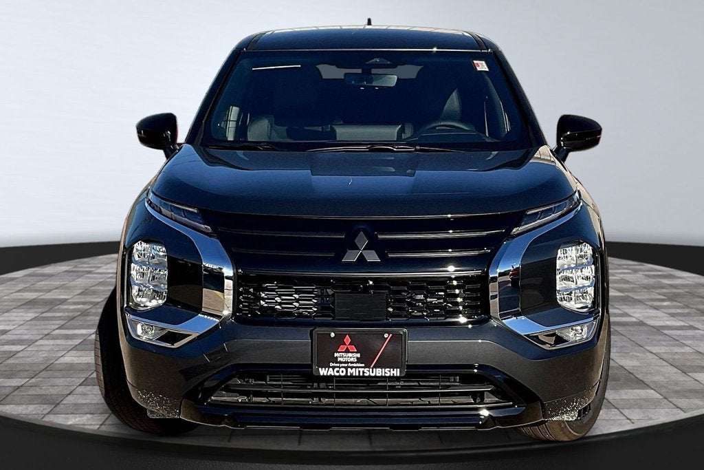 2026 Mitsubishi Outlander LE