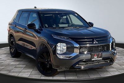 2026 Mitsubishi Outlander LE