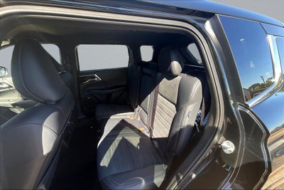 2026 Mitsubishi Outlander LE