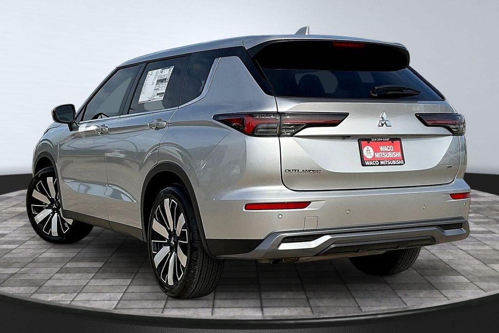 2026 Mitsubishi Outlander SE