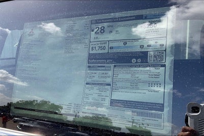 2026 Mitsubishi Outlander LE