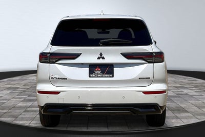 2026 Mitsubishi Outlander LE